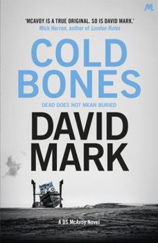 Paperback Cold Bones: The 8th DS McAvoy Novel Book