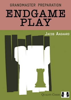 Paperback Grandmaster Preparation - Endgame Play Book