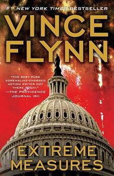 Paperback Extreme Measures: A Thriller Book