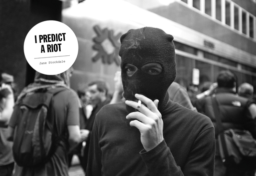 Paperback I Predict a Riot Book