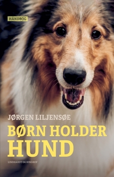 Paperback Børn holder hund [Danish] Book