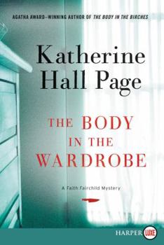 Paperback The Body in the Wardrobe LP [Large Print] Book