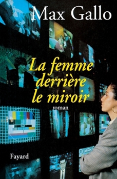 Paperback La Femme derrière le miroir [French] Book