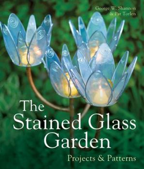 Hardcover The Stained Glass Garden: Projects & Patterns Book