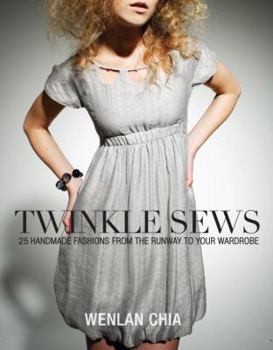 Paperback Twinkle Sews: 25 Handmade Fashions from the Runway to Your Wardrobe [With CDROM] Book