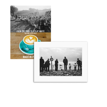 Paperback Martin Parr: From the Pope to a Flat White, Ireland 1979-2019, Limited Edition Book