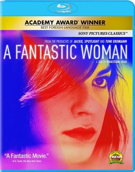 Blu-ray A Fantastic Woman Book
