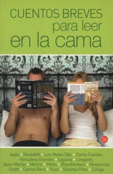Paperback Cuentos Breves Para Leer en la Cama [Spanish] Book