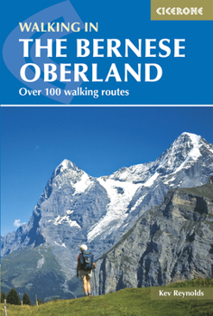 Paperback Walking in the Bernese Oberland Book