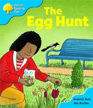 Paperback Oxford Reading Tree: Stage 3: Storybooks: the Egg Hunt Book
