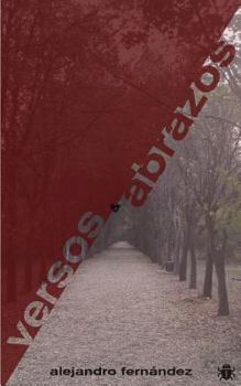 Paperback Versos y abrazos [Spanish] Book