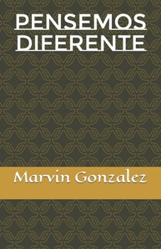 Paperback Pensemos Diferente [Spanish] Book