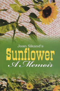 Paperback Sunflower: A Memoir Book