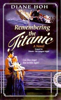 Paperback Remembering the Titanic Book