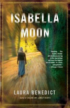 Paperback Isabella Moon: A Novel Book