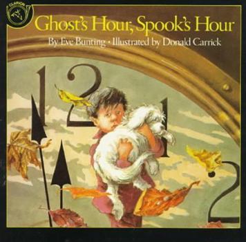 Paperback Ghost's Hour, Spook's Hour Book