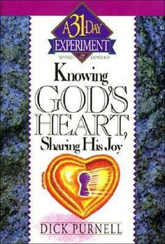Paperback Knowing God's Heart, Sharing His Joy Book