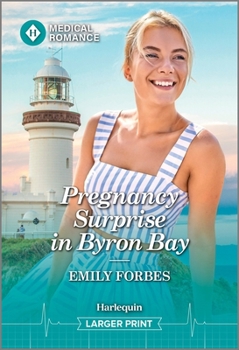 Mass Market Paperback Pregnancy Surprise in Byron Bay [Large Print] Book