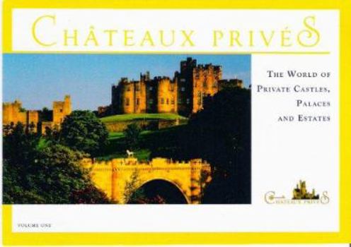 Paperback The World of Private Castles, Palaces and Estates Book