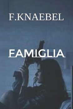 Paperback Famiglia [French] Book