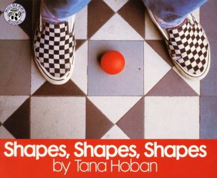 Paperback Shapes, Shapes, Shapes Book