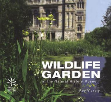 Hardcover Wildlife Garden : At the Natural History Museum Book