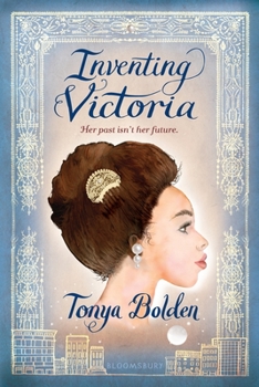 Paperback Inventing Victoria Book