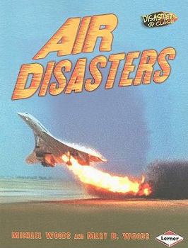 Paperback Air Disasters (Disasters Up Close) Book