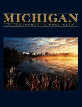 Paperback Michigan: A Photographic Portfolio Featuring the Photography of David Muench ... (Et Al.) Book