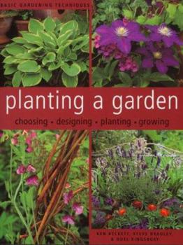 Paperback Planting a Garden (Basic Gardening Techniques) Book
