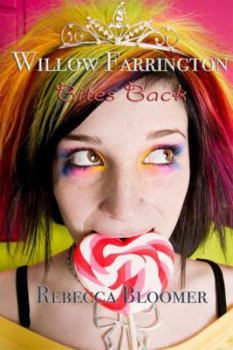 Paperback Willow Farrington Bites Back Book