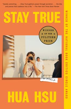 Paperback Stay True: A Memoir (Pulitzer Prize Winner) Book