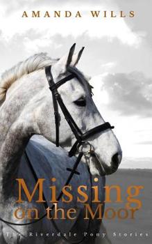 Paperback Missing on the Moor Book