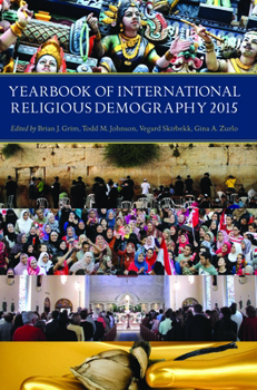 Paperback Yearbook of International Religious Demography 2015 Book