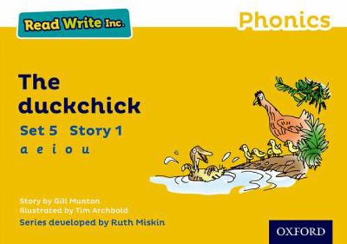 Paperback Read Write Inc. Phonics: Yellow Set 5 Storybook 1 the Duckchick Book