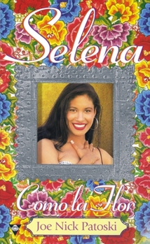 Mass Market Paperback Selena: Como La Flor Book