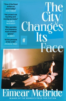 Paperback The City Changes Its Face Book