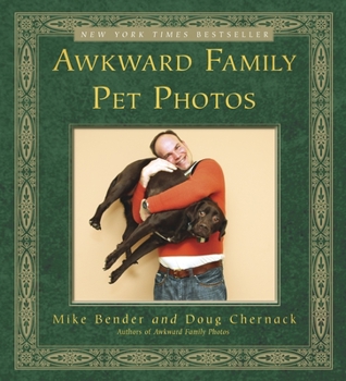 Paperback Awkward Family Pet Photos Book