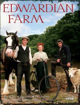 Hardcover Edwardian Farm: Rural Life at the Turn of the Century Book