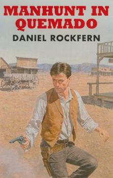 Paperback Manhunt in Quemado [Large Print] Book