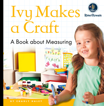 Paperback My Day Readers: Ivy Makes a Craft Book