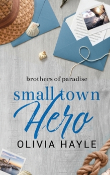 Paperback Small Town Hero Book