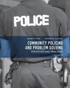 Paperback Community Policing and Problem Solving: Strategies and Practices Book