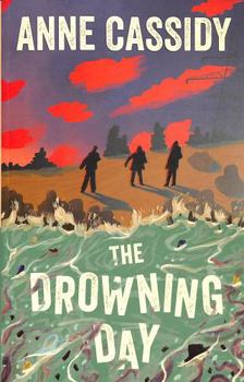 Paperback The Drowning Day Book