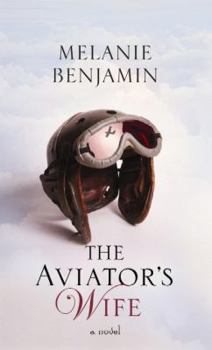 Library Binding The Aviator's Wife [Large Print] Book