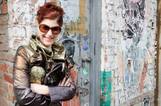 Paperback Vetted by a Stylist : NYC Style Secrets Book
