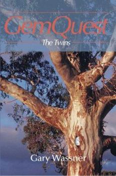 Paperback Gemquest: The Twins Book