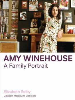 Paperback Amy Winehouse: A Family Portrait Book