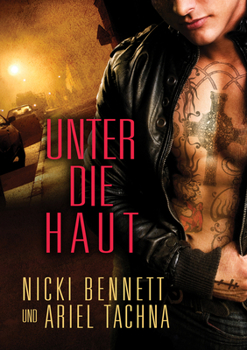 Paperback Unter die Haut [German] Book