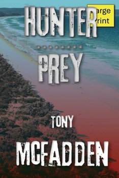 Paperback Hunter / Prey [Large Print] Book